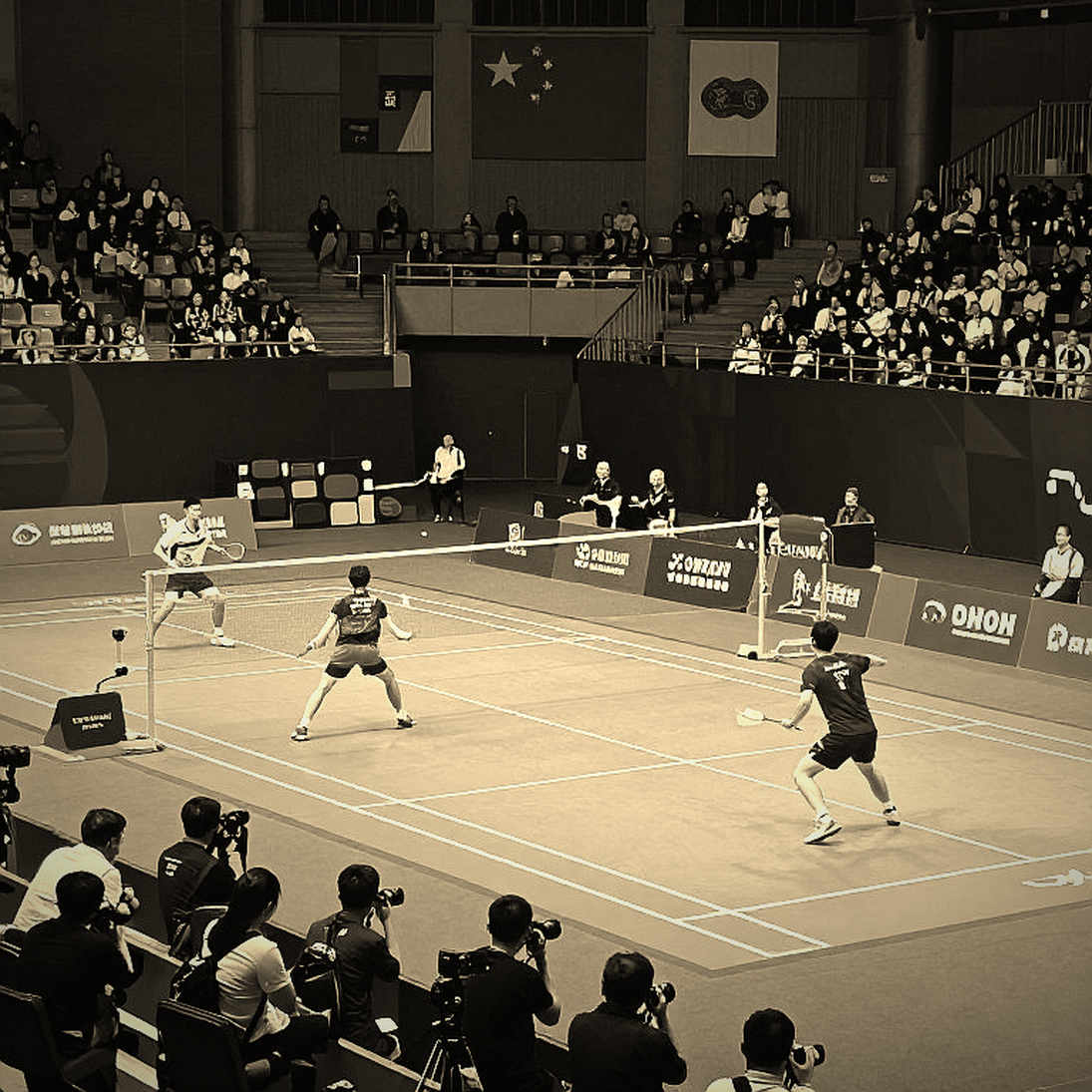 Chaliha, khói mù Super 100 và thước đo hai chuẩn của BWF