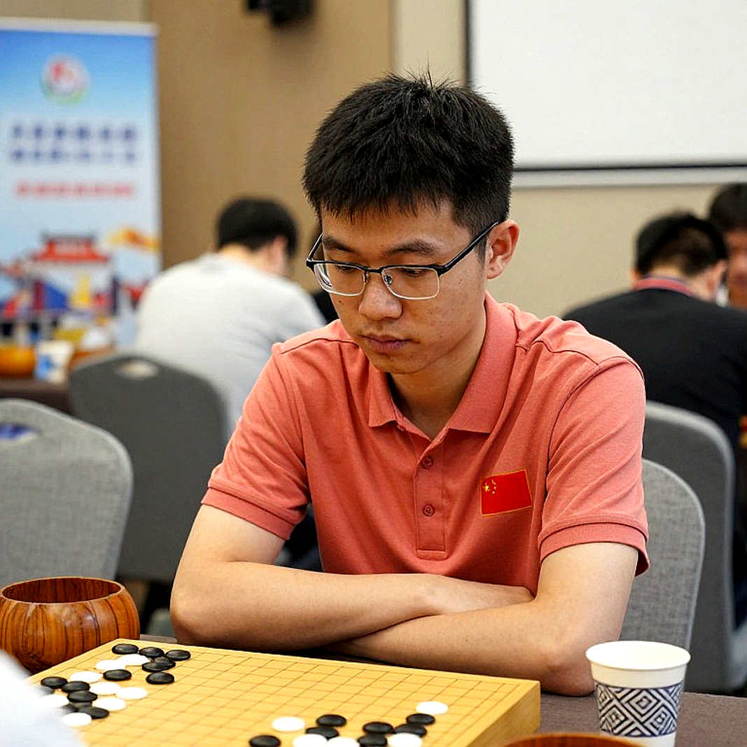 Samarkand's 15/16: China's Women and How the Chess World Sells Knowledge
