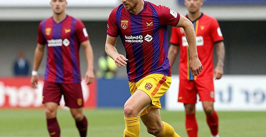 Kyoto Sanga và Saito: Khi tiếng vỗ tay che khuất một khoảng trống Kyoto Sanga và Saito: Khi tiếng vỗ tay che khuất một khoảng trống