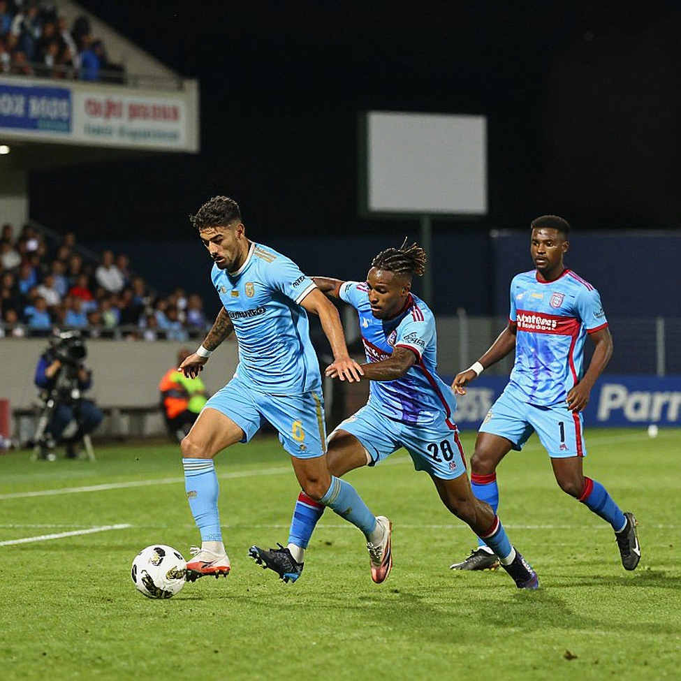 Barcelona Closes the Door on Julian Alvarez as Raphinha Becomes the Striker Barcelona Closes the Door on Julian Alvarez as Raphinha Becomes the Striker