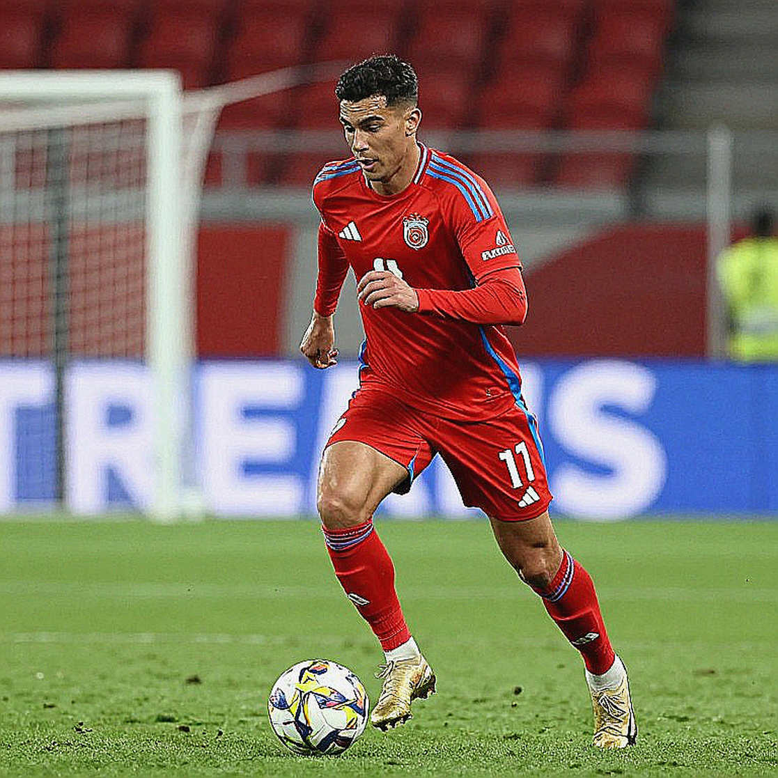 Barcelona Closes the Door on Julian Alvarez as Raphinha Becomes the Striker Barcelona Closes the Door on Julian Alvarez as Raphinha Becomes the Striker