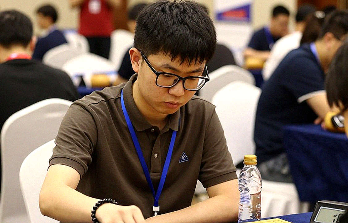 Bầu cử FIDE ngày 26/9: Lời hứa gọi Carlsen trở lại nằm trong tay ai