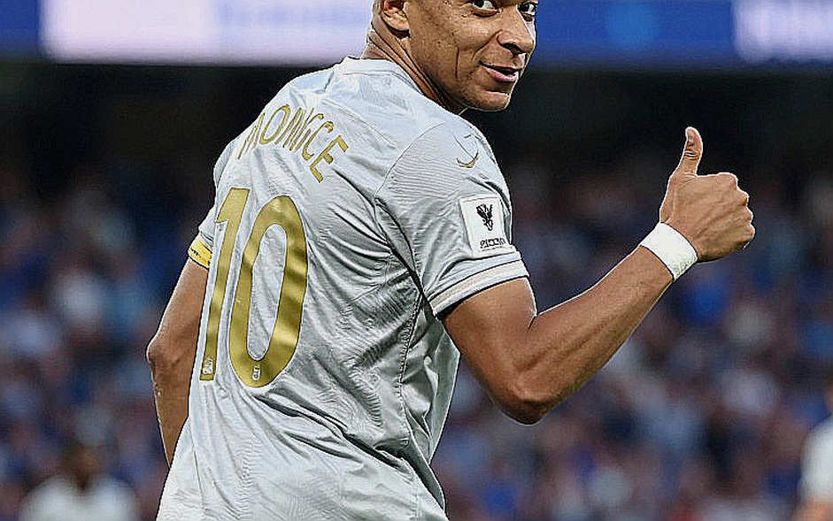 Raya Cứu Quả Phạt Đền, Arteta Cứu Một Cuộc Tranh Cãi: Đêm Không Ngủ Ở Stadium of Light Raya Cứu Quả Phạt Đền, Arteta Cứu Một Cuộc Tranh Cãi: Đêm Không Ngủ Ở Stadium of Light