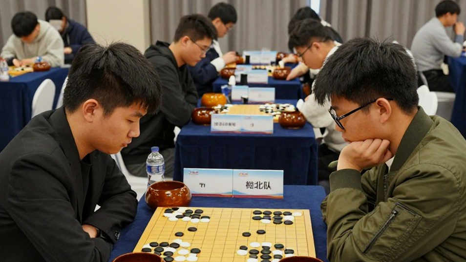 Prague 2026 và 27 nước cờ ngắn: Khi ChessBase Magazine #225 lưu lại tiếng thở của bàn cờ