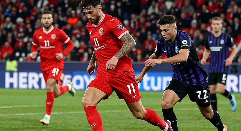 Vietnam Steps Into the FIFA Window: When the AFF Cup's Biggest Advantage Is No Longer Protected Vietnam Steps Into the FIFA Window: When the AFF Cup's Biggest Advantage Is No Longer Protected