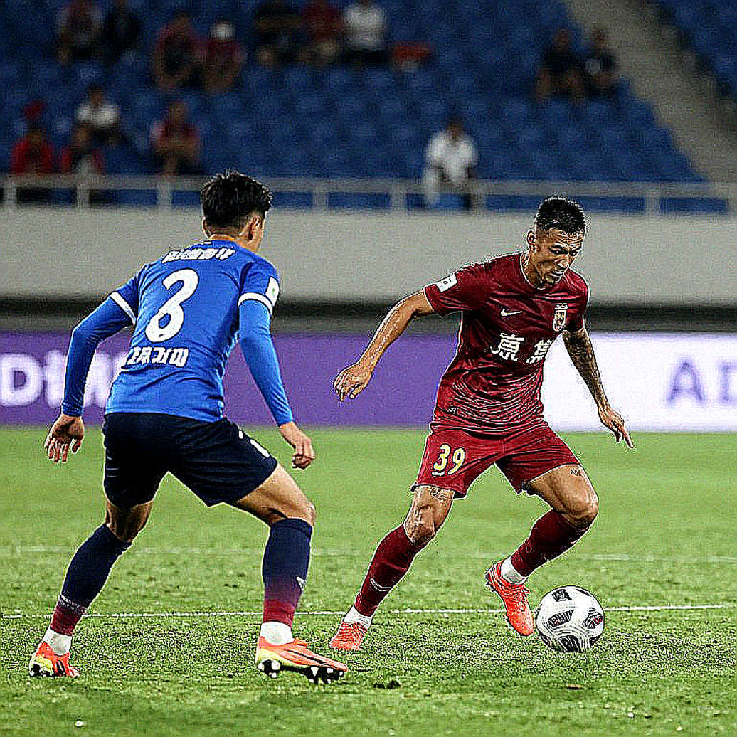 Quang Hải rút khỏi FIFA ASEAN Cup: Bài toán số 10, băng đội trưởng và những quả phạt cố định