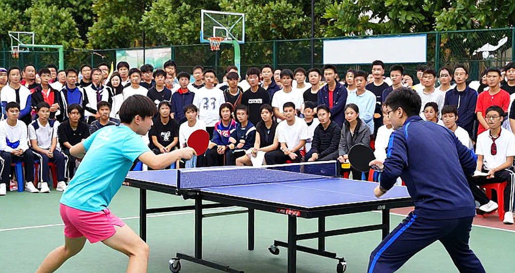 Chín tầng phân tích phía sau một đường bóng bàn