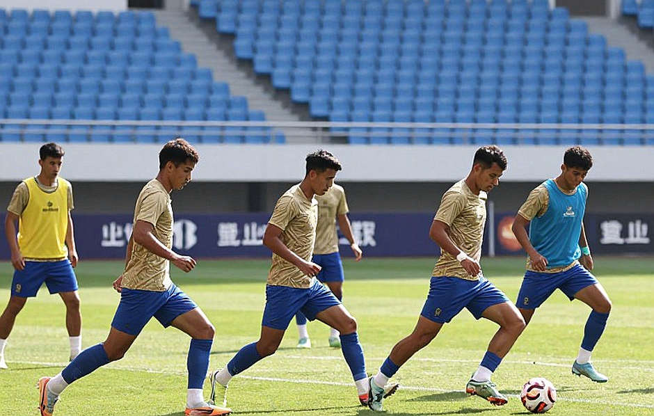Nick Powell: Bản hợp đồng giành lại từ bờ vực giải nghệ ở tuổi 31