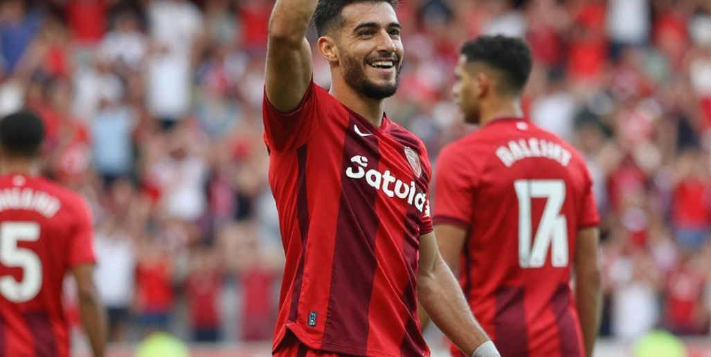 Alexis Vega và El Tri: Cuộc rời đi lặng lẽ trước kỳ World Cup trên đất Mexico Alexis Vega và El Tri: Cuộc rời đi lặng lẽ trước kỳ World Cup trên đất Mexico