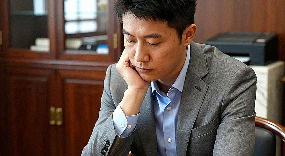 Sự an ủi kỳ lạ của niềm tin trong cờ vua: nước 5.e5 và bài toán chưa được kiểm chứng