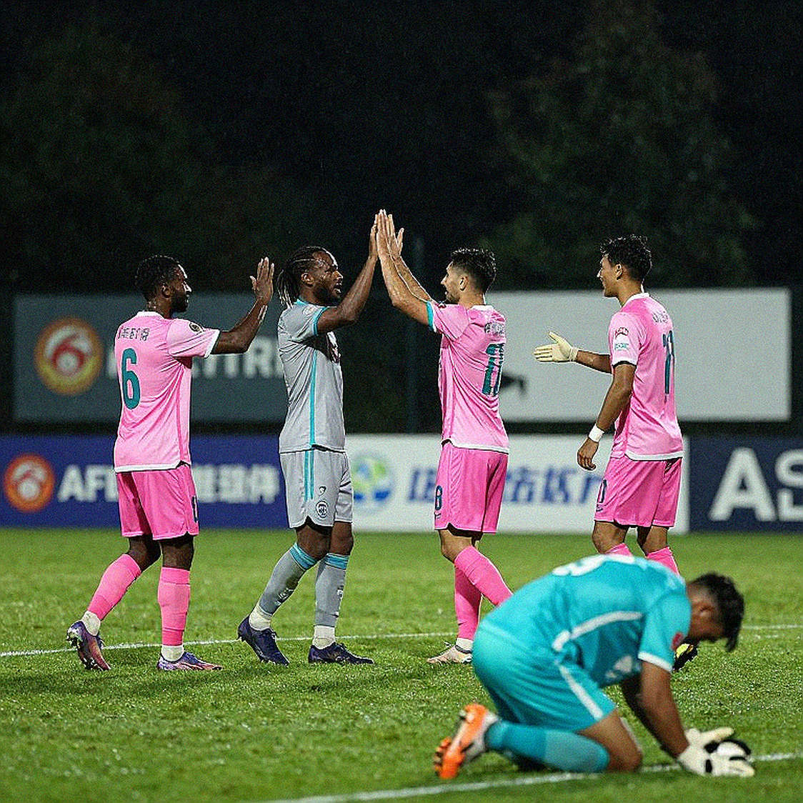 Thailand Extends Hudson to 2029: FAT's Stability Bet After Defeat to Vietnam Thailand Extends Hudson to 2029: FAT's Stability Bet After Defeat to Vietnam