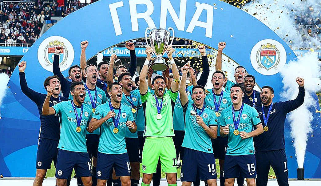 Hợp đồng không nói điều gì: Bên trong chợ chuyển nhượng V.League và cái bẫy nhập tịch Hợp đồng không nói điều gì: Bên trong chợ chuyển nhượng V.League và cái bẫy nhập tịch