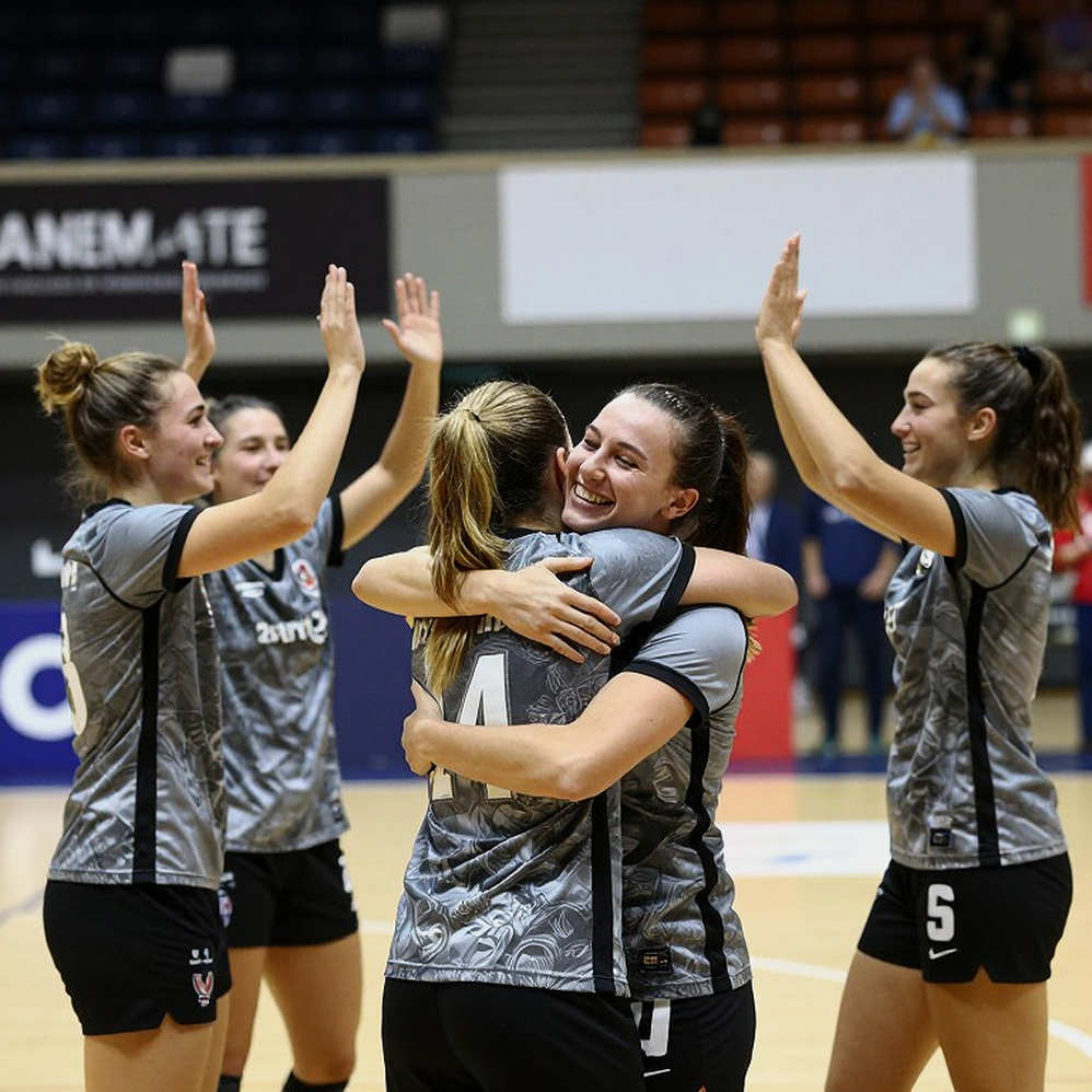 Dinh Bac as Vice-Captain: A Referee's View on a Silent Leadership Transition Dinh Bac as Vice-Captain: A Referee's View on a Silent Leadership Transition