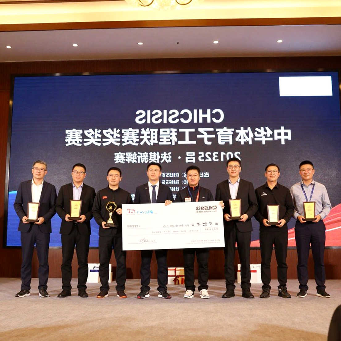 Nước vua đi dạo của Sarana và biến thể Ý hiện đại: khai cuộc bẫy hay hệ thống thật?