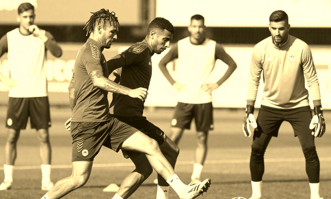 Sổ sách giữa mùa: Pinamonti, Calafiori và cách Serie A định giá lại từng thương vụ